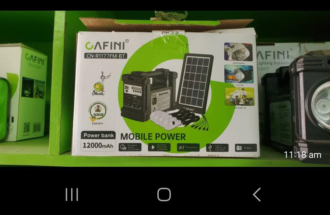 CAFINI Mobile Power Station with Solar Panel